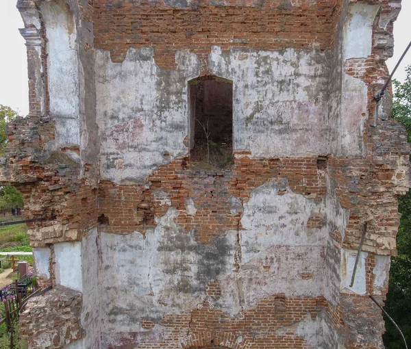 Vieille Église Ruine Dans Cimetière Vue Dégagée — Photo