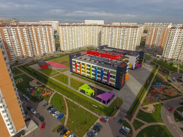 Kota Moskow Kabupaten Nekrasovka Sekolah Pandangan Dari Atas 2018 — Stok Foto