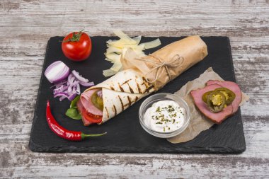 Burrito farklı türde bir açıdan fotoğrafı menüler için bir dizi