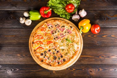 bir pizza 4 tür. Yaratıcı yazarın pizza.