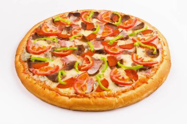 Pizza domates, et ve beyaz bir pastırma ile