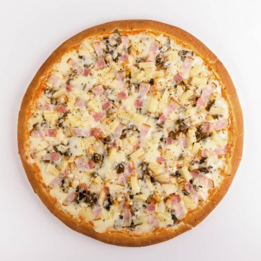 Pizza jambon, mantar ve ananas bir beyaz