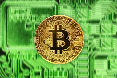Yeşil devre arkaplanındaki bitcoin
