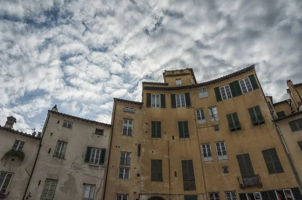 Лукка Тоскана Италия Знаменитая Средневековая Площадь Известная Пьяцца Анфитеатро — стоковое фото