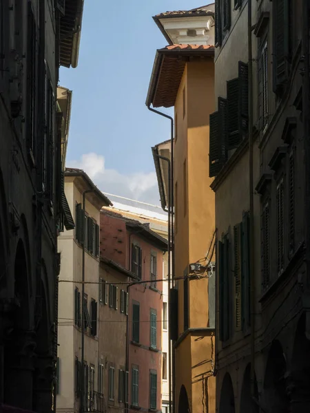 Узкая Улица Старом Городе Пиза Тоскана Италия — стоковое фото