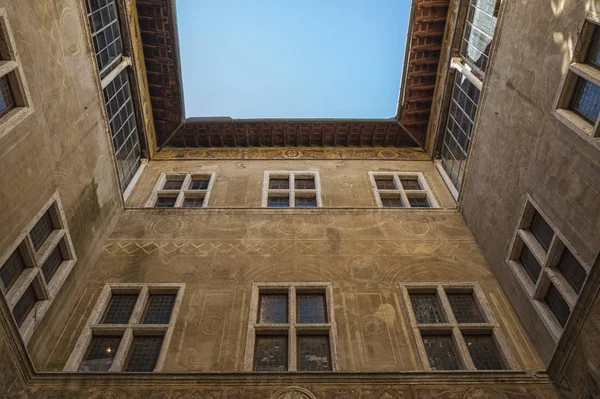 Pienza - Toskana / İtalya, 30 Ekim 2016: Palazzo Piccolomini, Pienza, Val D'Orcia Toskana'daki Rönesans mimarisinin ilk örneklerinden biri