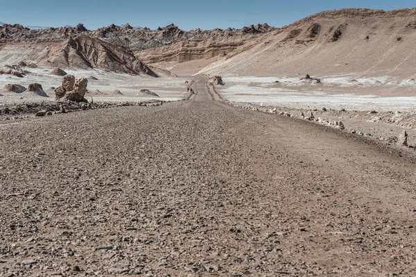 Camino Sin Pavimentar Valle Luna Desierto Atacama Cerca San Pedro —  Fotos de Stock