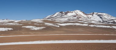 Siloli çölü Altiplano, Reserva Eduardo Avaroa bir parçası, Bolivya - Şili ve Atacama çölü, Güney Amerika sınırı yakınında 4600m yükseklikte