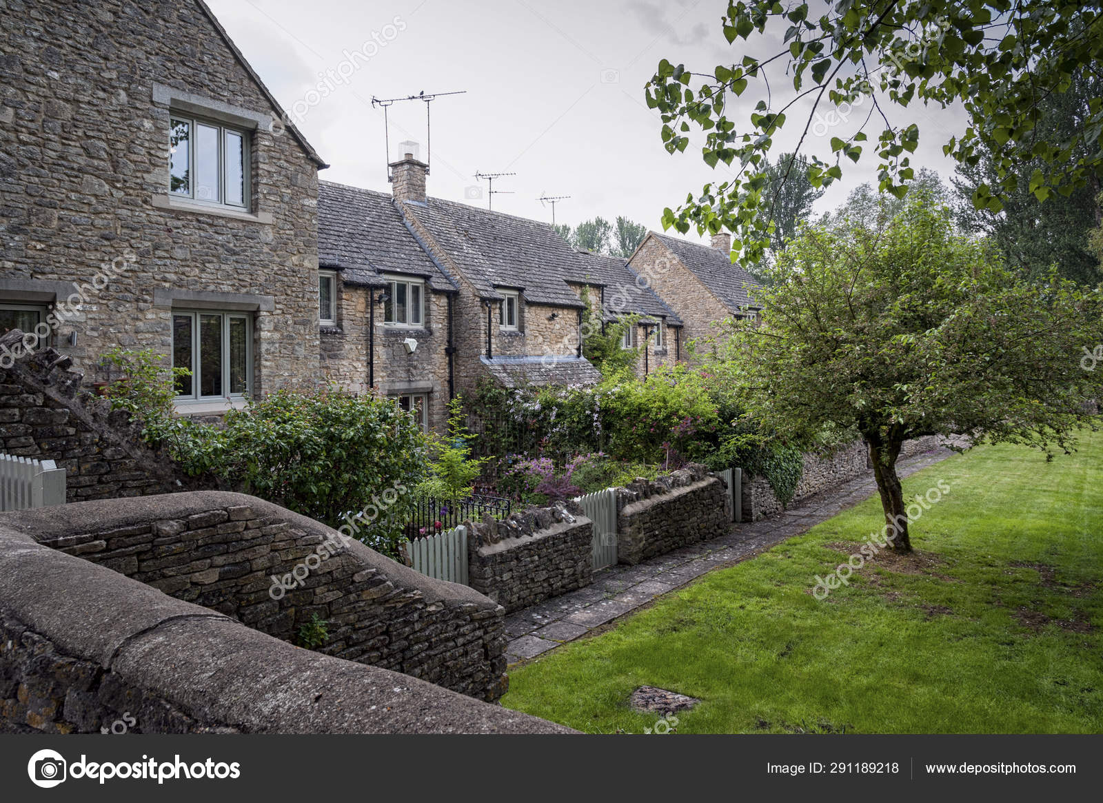 Romantic Stone Cottages Lovely Burford Village Cotswolds