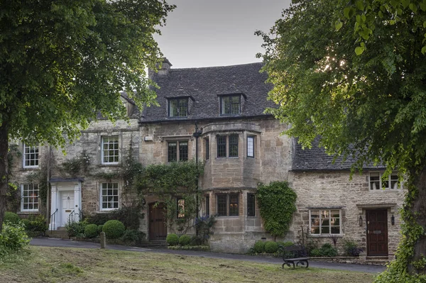 Quaint Cotswold Casas Pedra Românticas Hill Encantadora Aldeia Burford Cotswolds — Fotografia de Stock