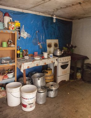 Oruro - Bolivya yolu boyunca bir bolivya evin iç