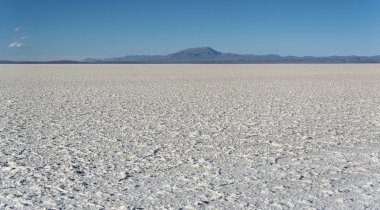 Salar de Uyuni, Dünya Unesco Dünya Mirası Listesi'ndeki en büyük tuz düzüdür - Altiplano, Bolivya, Güney Amerika