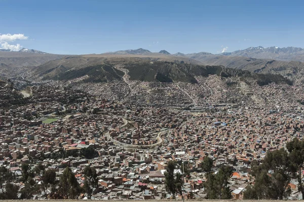 Mi Teleferico teleferik transit sisteminden La Paz panoramik hava görünümü - Bolivya
