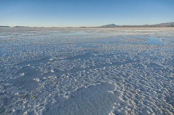 Colchani yakınlarındaki Salar de Uyuni. Dünya Unesco Dünya Mirası Listesi'ndeki en büyük tuz düzüdür - Altiplano, Bolivya