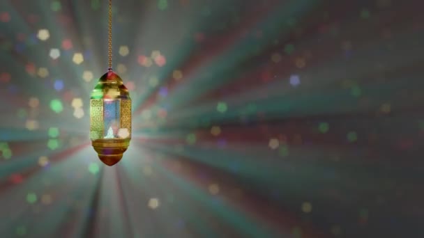 Свічка Рамадан Світиться Променями Кольоровому Фоні Мерехтіння Блискучих Частинок Боке — стокове відео
