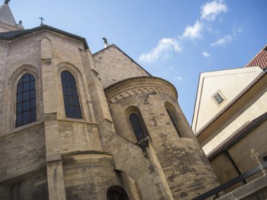 Tarihi binalar Praga