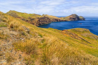 Portekiz, Madeira, kaba kıyı şeridi Panoraması doğa rezerv Ponta de Sao Lourenco, yarımadanın doğu kıyısında