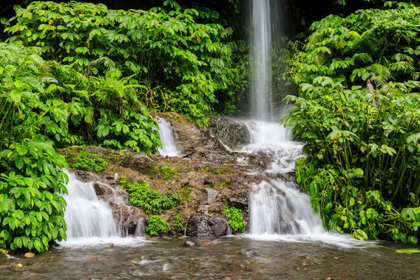 Benang Kelambu Vattenfall Indonesiska Lombok Mulen Dag — Stockfoto