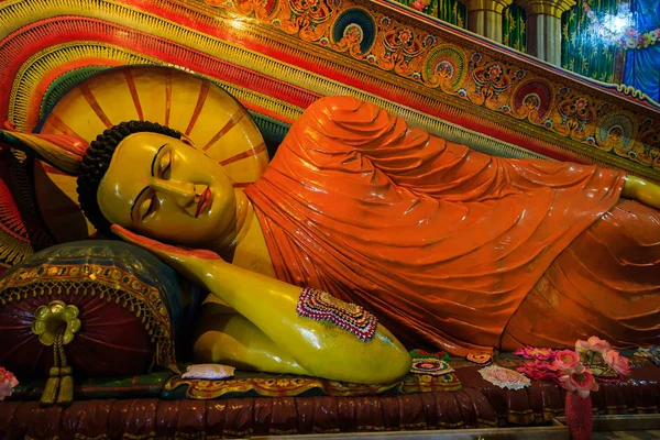 Bouddha Couché Dans Temple Sri Lanka — Photo