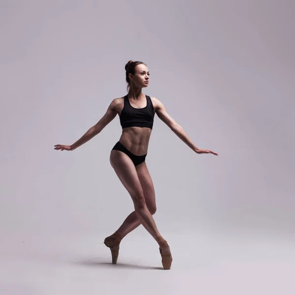 Прекрасный балетный танцор — стоковое фото