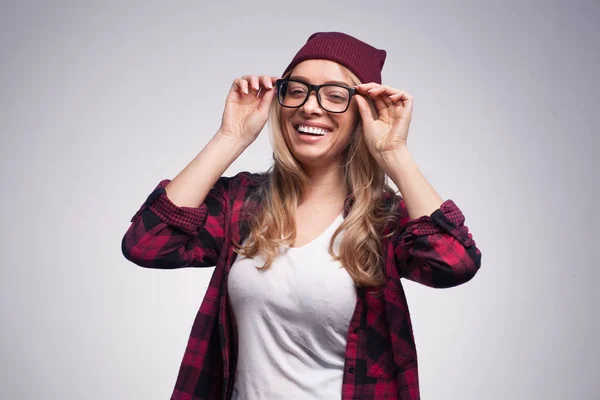 Schöne Hipster Frau Studio Porträt — Stockfoto