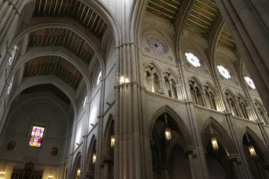 Spain, Madrid: La catedral de Santa Maria La Real de La Almudena (Almudena Cathedral)