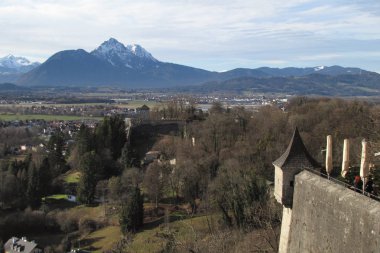 Avusturya, Salzburg: Salzburg Kalesi şehrin görünümünü
