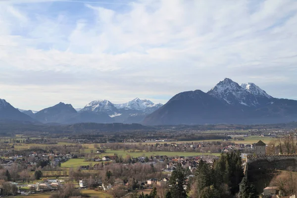 Avusturya, Salzburg: Salzburg Kalesi şehrin görünümünü