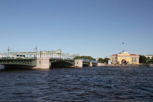 Russia Saint Petersburg Neva River Admiralty Palace Bridge — Stock Photo, Image