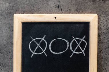 Blackboard ile ahşap çerçeve