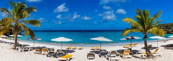 Der unberührte Grote Knip Strand auf der tropischen Insel Curaçao — Stockfoto