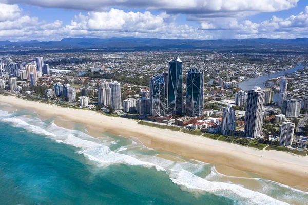 Vista ensolarada de Broadbeach na Gold Coast — Fotografia de Stock