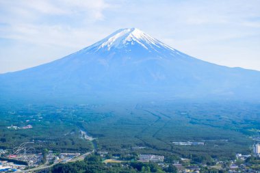 Tenjo-Yama Park Mount Kachi Kachi teleferik Kawaguchiko, Japonya üstündeki görünümünden Fuji Dağı