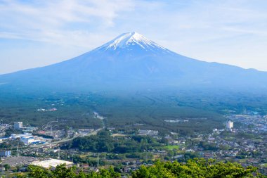 Tenjo-Yama Park Mount Kachi Kachi teleferik Kawaguchiko, Japonya üstündeki görünümünden Fuji Dağı