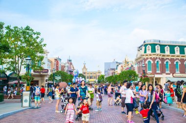 Hong Kong Disneyland onların zaman harcama turist