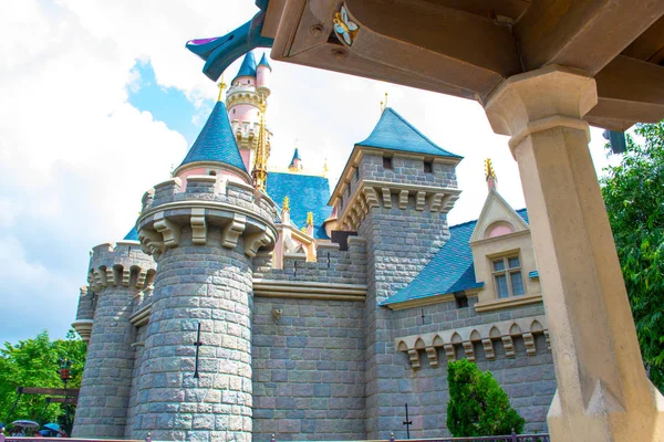 Disneyland Hong Kong Sleeping Beauty Castle Center Park — Stock Photo, Image