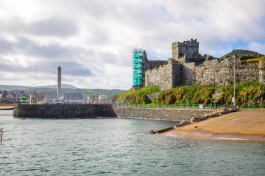 Güzel manzara sahil kasaba, kabuğu Isle of Man