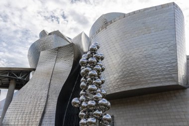 Bilbao Guggenheim müzesinin cephesi, İspanya - Avrupa