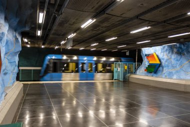 Stockholm, İsveç 'teki Stadion metro istasyonu (1973) içi