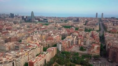 yaz gün Barselona cityscape hava panorama 4k İspanya