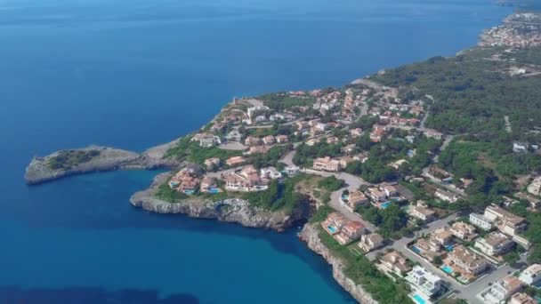 Paisaje Vista Aérea Hermosa Bahía Cala Anguila Con Maravilloso Mar — Vídeos de Stock