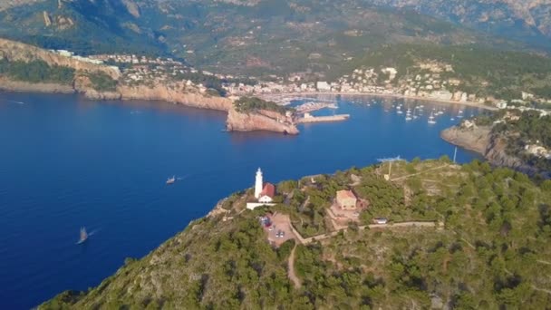 Port de Soller letecký pohled, Mallorca. Středozemní moře. — Stock video