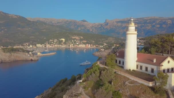 Port de Soller luchtfoto, Mallorca. Middellandse Zee. — Stockvideo