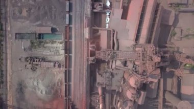 Endüstriyel boru emisyon atmosfere. Semt borular, üstten görünüm