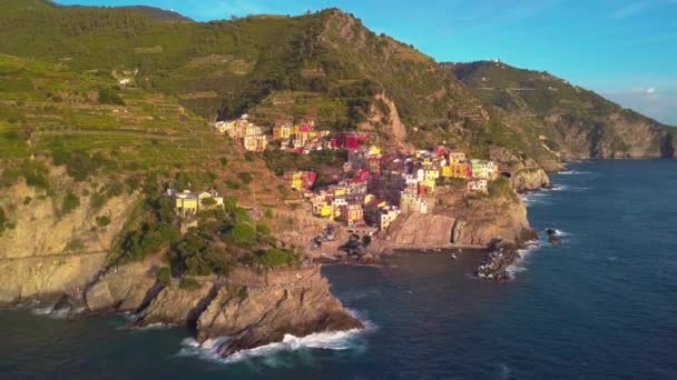 Letecký pohled na Cinque Terre, pět zemí — Stock video