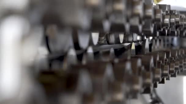 Machine de laminoir pour le laminage de tôles d'acier — Video