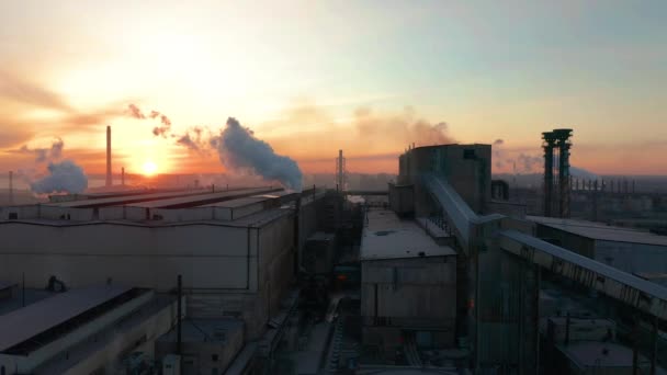 Vista aérea Instalação industrial à noite — Vídeo de Stock