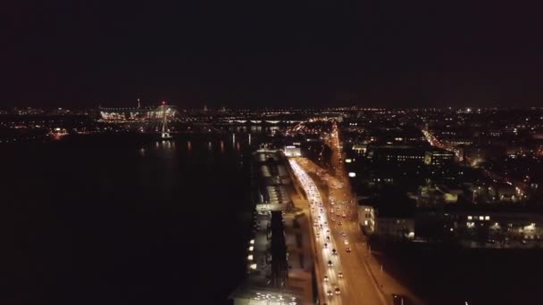 Вид с воздуха на Варшаву, Польша ночью — стоковое видео