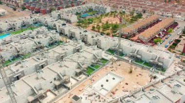 Havadan görünüm. yeni binalar ile bir konstrüksiyon alanı. İspanya, costa blanca, alicante, torrevieja.