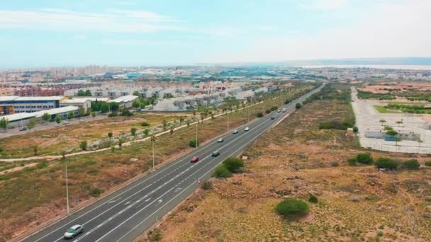 Vista aérea. Torrevieja desde el aire, la costa ana techos — Vídeo de stock